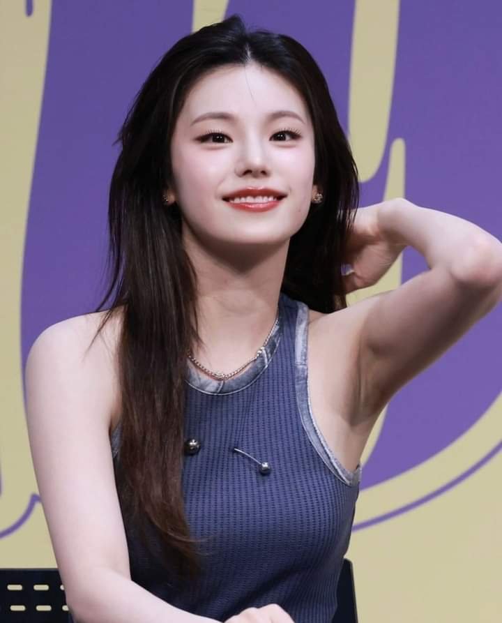 zsBo0ph9 KPOP 20.jpg